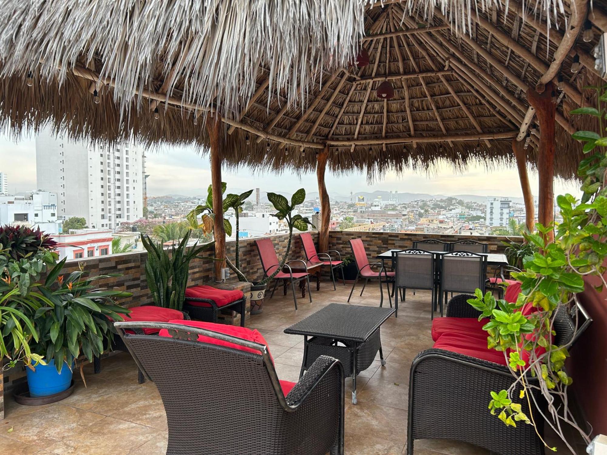 Casa De La Alegria 2 Apartments Mazatlán Eksteriør billede